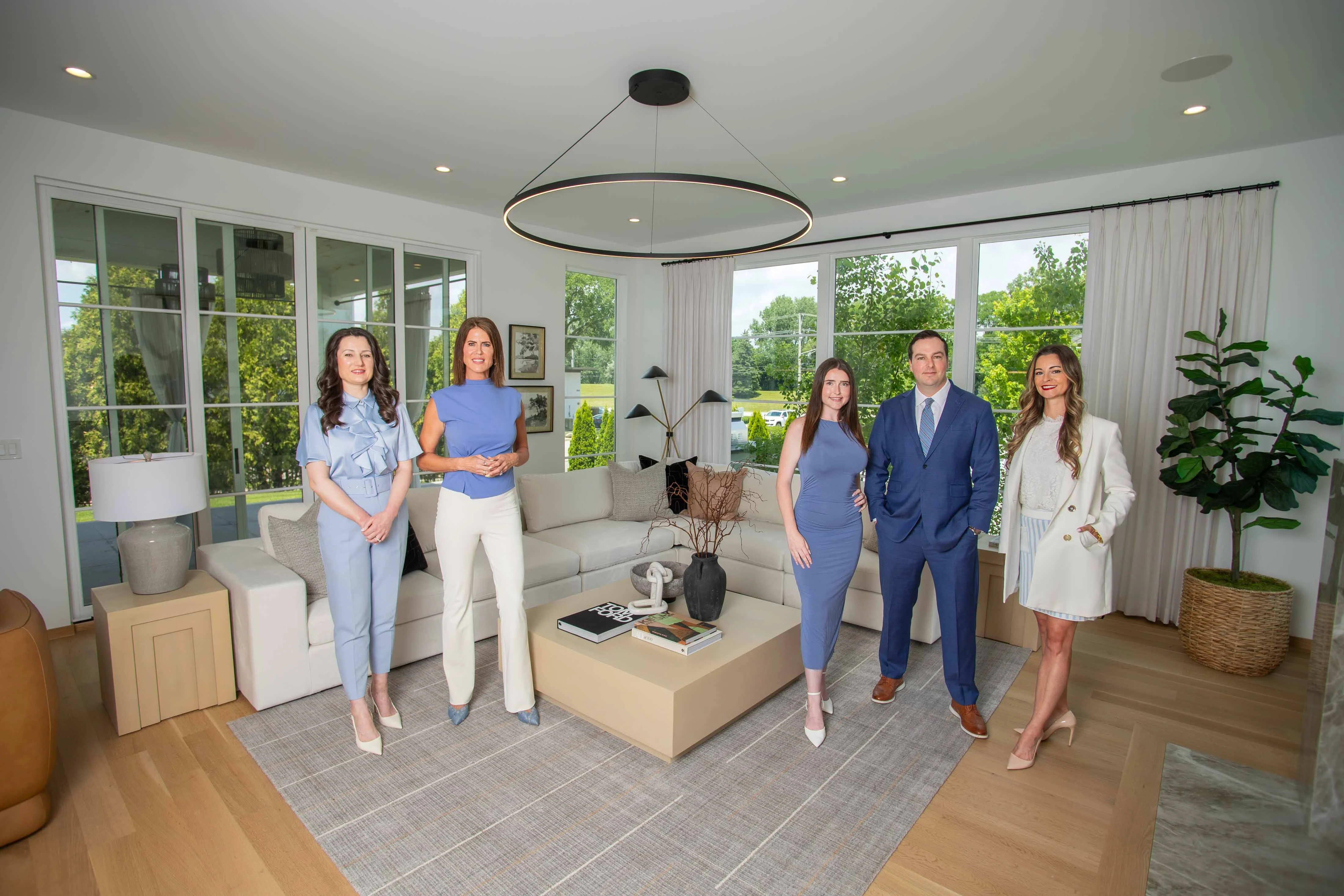 Vittoria Logli Real Estate Team in Glenview Illinois