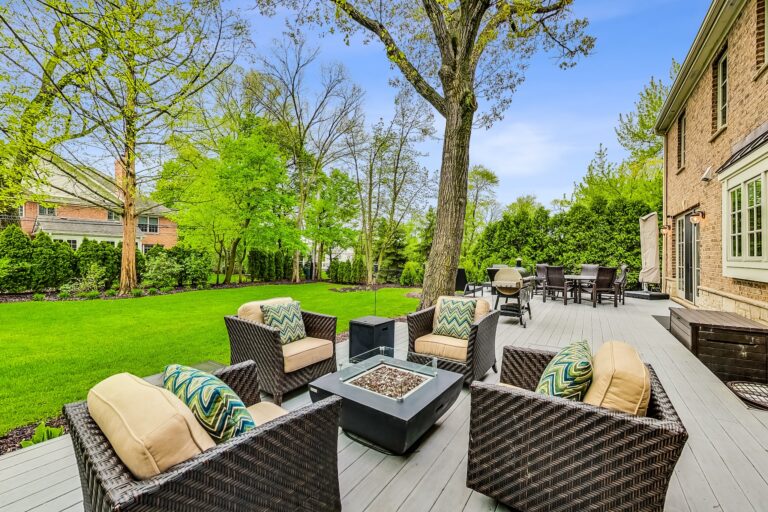 1465 Glenview Rd Glenview IL Patio Vittoria