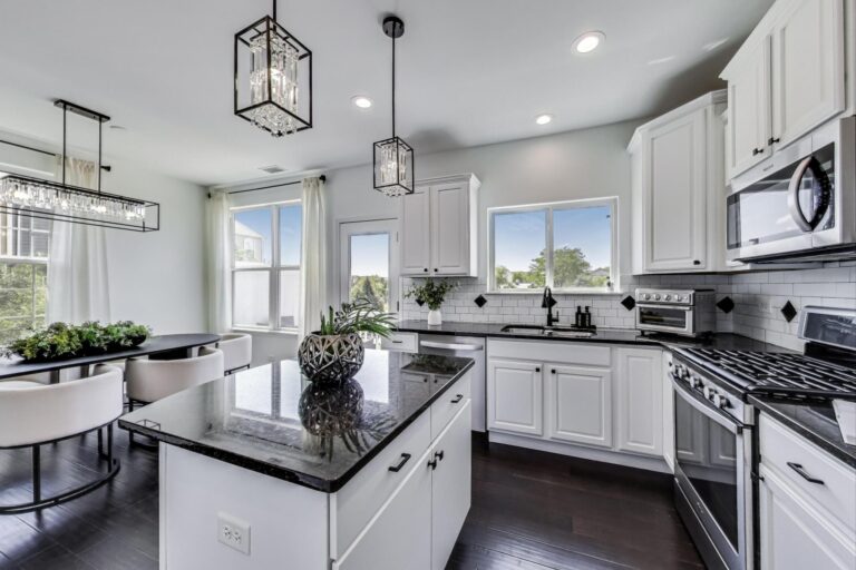 3061 Coral Lane Glenview IL Large Kitchen