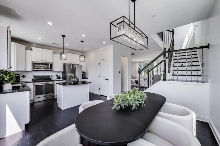 3061 Coral Lane Glenview IL Beautiful And Spacious First Floor