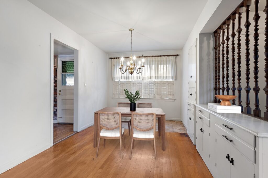 218 Parkview Kitchen