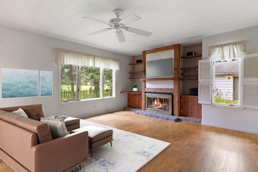 218 Parkview Family Room